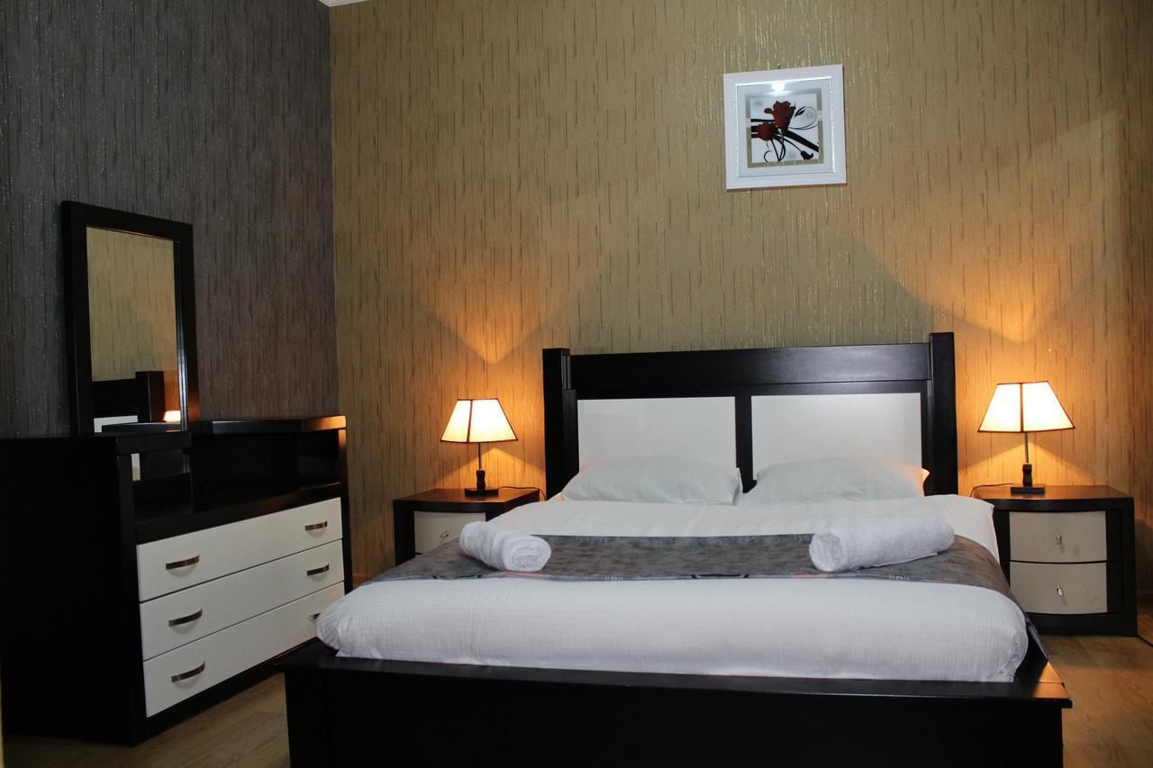 Hotel Elegant Tbilisi Bagian luar foto