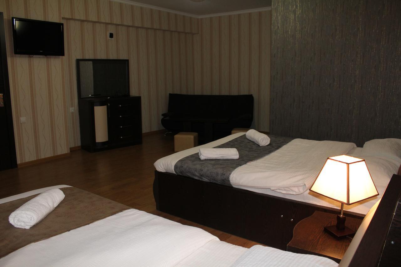 Hotel Elegant Tbilisi Bagian luar foto