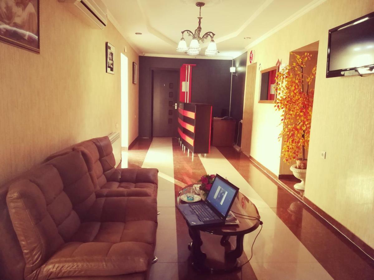 Hotel Elegant Tbilisi Bagian luar foto